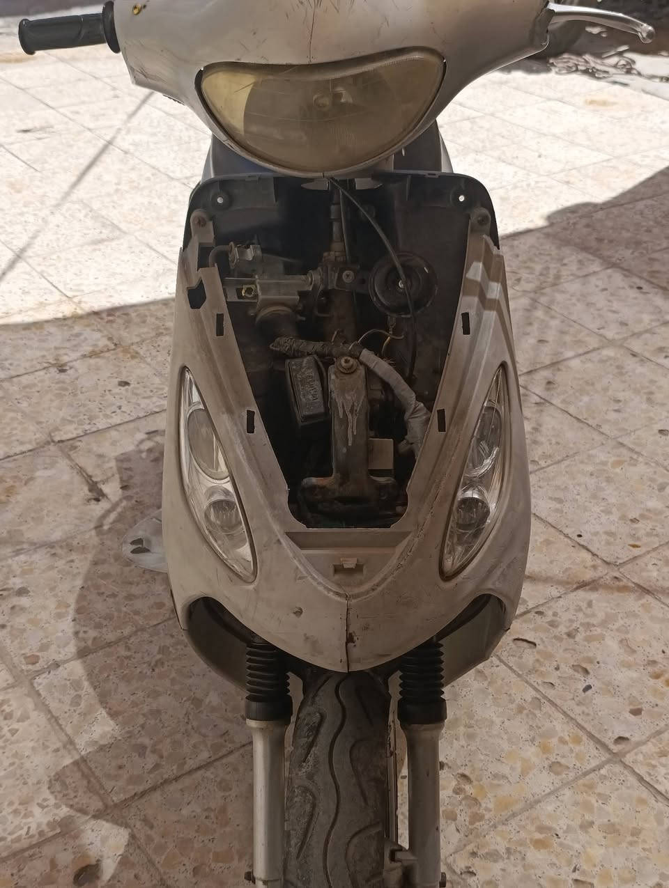 ماكس منغولي 
مفتوحه بس والفات شرط
تشتغل هندر واحد 
نقص باتري بس وبداله مال سلف 
صالنصه رياضي 
كفر الكدام موجود
سعرها 425


**إذا كنت صاحب هذا الإعلان وتريد حذفه لأي سبب، رجاءا أرسل رسالة إلى الدعم الفني**