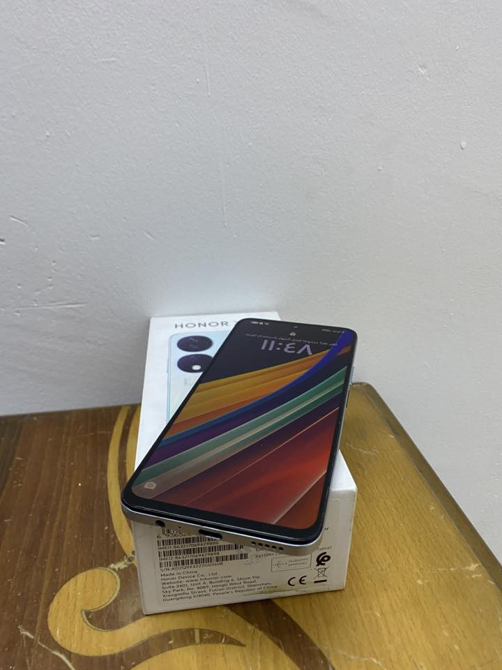 السلام عليكم
HONORX7b

ذاكره 256

ملحقاته كامله 

تلفون جدآ نضيف مال بيت 

لا مفتوح ولا شي بعده بل كارتون 

شاصي وضهر وشاشه جدآ نضيفات

سعر 200 مكاني بغداد رقم تلفون ***********
