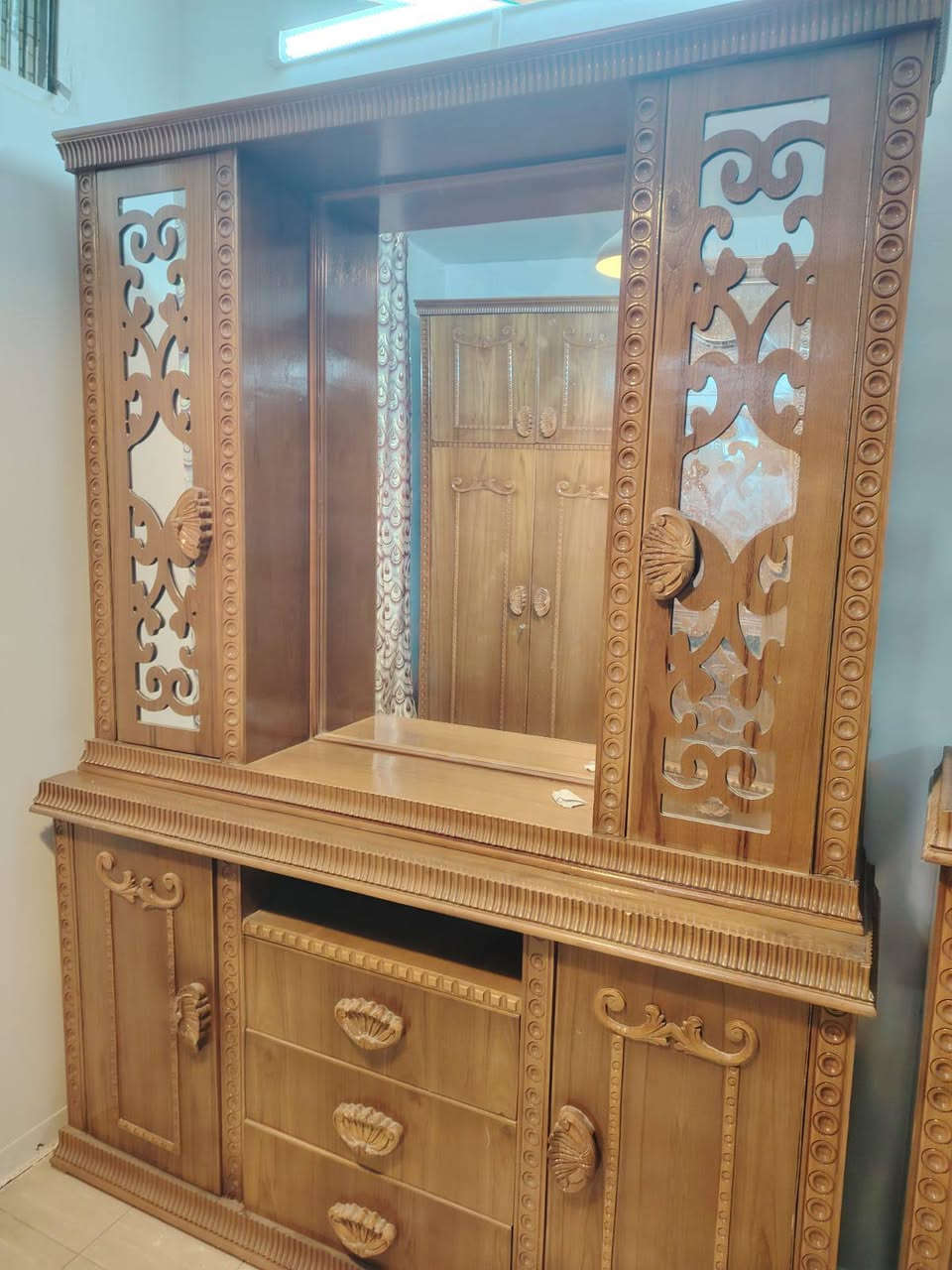 غرفة نوم جديدة ونضيفة للاستفسار مراسلة واتساب
‏‪***********‬‏
