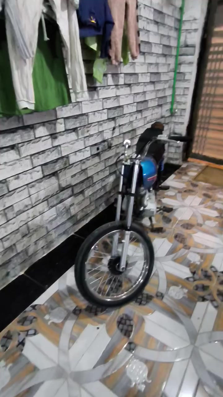 هاذ رقمي *********** السعر 400 بيهة مجال قليل
