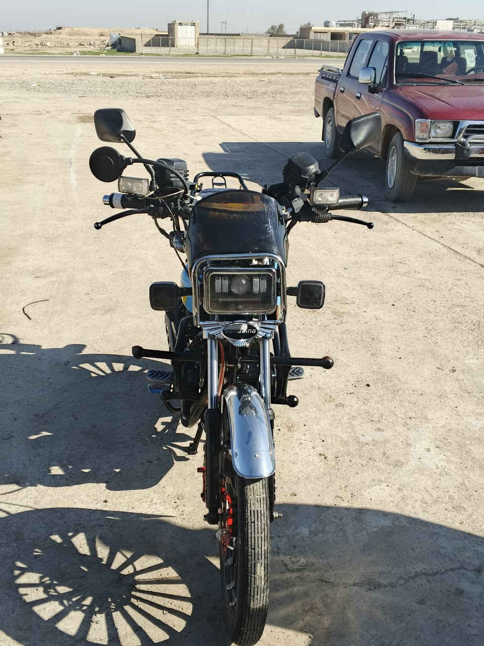 السلام عليكم للبيع دراجه 26دراجه ماعايزها اي نقص منفيز كامل مكينه 200مكان دراجه سامراء السعر 800وبيها مجال لشراي/التصال***********
