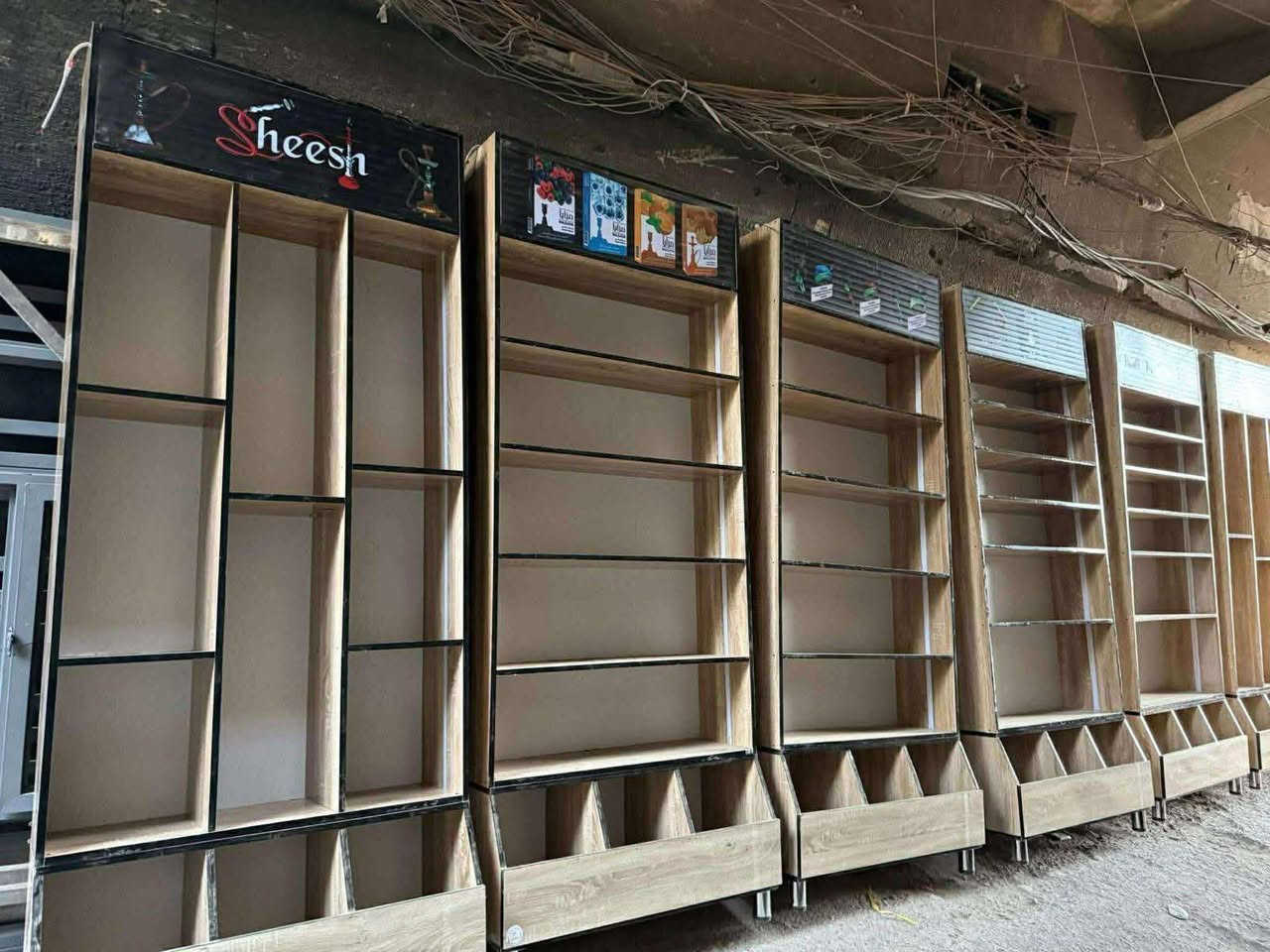 فاترينة رفوف فقط السعر 75  الف ❤️‍🔥
فاترينة رفوف مع الاعلان السعر 95 الف🦋
فاترينة رفوف مع اعلان وكومدي السعر ١١٥ الف❤️‍🔥
: القياسات 250 ارتفاع 
90 سم العرض 
 وعند وصول الطلب ولم تكن الدقة100/100 كل ماعليك هو 
ارجاع الطلب
نوعية الخشب MDF (ام دي اف) 
جودة المواد تركيا حصراً 🇹🇷 نكرر تركي 🇹🇷 لا إيراني ولا صيني
ومن يرغب زيارتنا للتأكد والاشراف على العمل يشرفنا بزيارة المعمل🤝🏼
 ويتأكد من نوعية المواد ودقة الاداء أهلًا وسهلاً بكم🤝🏼
موقعنا سامراء حي الفراز  الفرع الاول والفرع الثاني دوانم البوهراط 
يوجد توصيل داخل سامراء والمحافظات
للحجز والاستفسار المراسلة على الواتساب  او الاتصال على الارقام التالية
 ***********
*********** 
  مستعدون لعمل الرفوف والفاترينات  # صيدلية #كوزمتك #موبايلات #غذائية وكل المحال التجارية #فاترينات_mdf✅#مطابخ #ميز مكتبي#كزامات احذية
