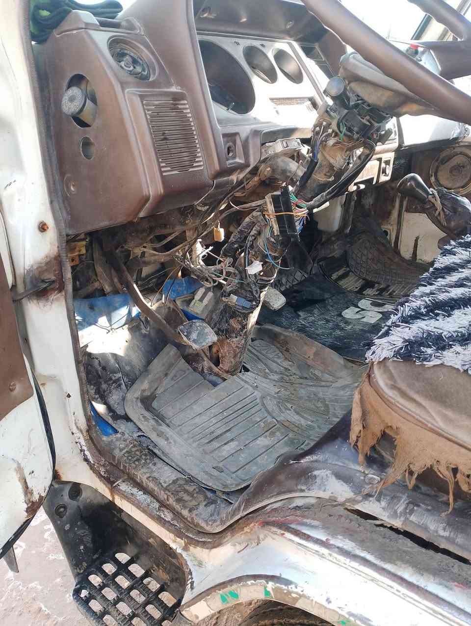 دانيه موديل 1989 البيع السعر 50 بيه مجال رقم الهاتف ***********
العنوان موصل الايمن
