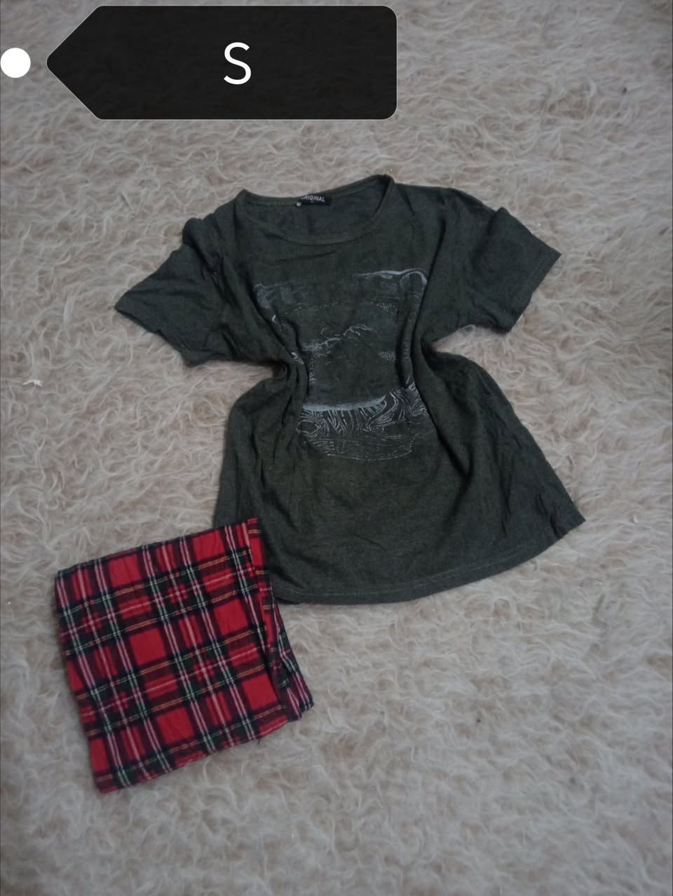 تراكين ب5 
كسر تراكات نسائيه بناتيه 
انواع القياسات والموديلات متوفره 
توصيل متوفر 
مكاني منطقة 36 التريد تشوف البضاعه 
والماتكدر تجي ادزلها للبيت كميه من البضاعه للبيت
وانتي كاعده بيتج تجيج البضاعه تكلبين بيها وتختارين
تدللون


**إذا كنت صاحب هذا الإعلان وتريد حذفه لأي سبب، رجاءا أرسل رسالة إلى الدعم الفني**