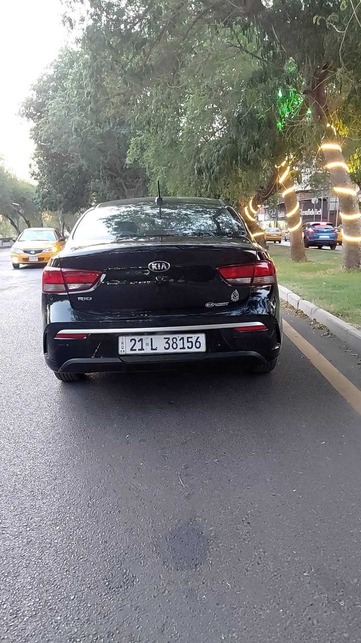 كيا ريو  موديل 2021
ماشيه 59
امريكي  
حادثه قطعتين فقط جاملغ  وشويه بل بنيد
 بدون اي دواخل  لاشاصي ولا لغد 

سنويه جديده  هزه جديده  ..
  ..
سعرها 108$
مكان السياره  بغداد الكراده  ..
 لل استفسار ***********
