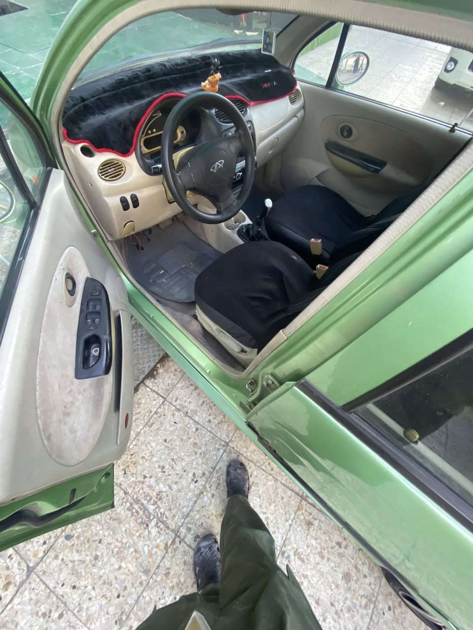 شيري كيو كيو 2010 للبيع 🚗
رقم إنكليزي
تحويل ثاني يوم
السعر ٢٥ ورقة 
اقتصادية جداً بالوقود ⛽
رخيصة وقطعها متوفرة
سيارة عملية ومناسبة للمدينة
تواصل ***********
