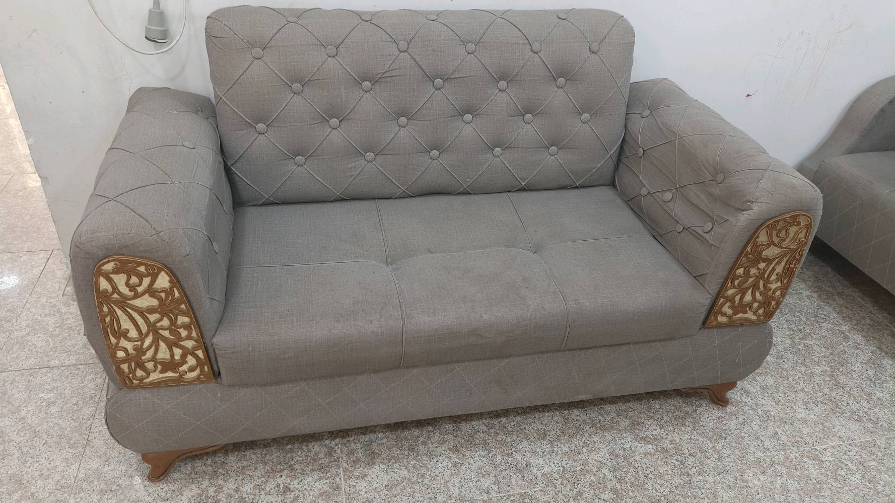 تخم 10 مقعد شغل عراقي 
مكاني حلة شارع 40 
سعرة 400 بي مجال 