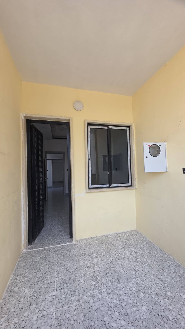 #للايجار_للايجار_للايجار 
شقة طابق ثاني للايجار 
#الموقع حي السماح السياسيين قرب المدرسة الكويتية #المساحة ١٠٠م٢
 تتكون الشقة من
 غرفتين نوم واستقبال وهول ومطبخ وصحيات 
#بدل_الايجار ٢٥٠ الف 🔒
__________
للاستفسار الاتصال على الارقام:
☎️***********
☎️***********
أو زيارة مكتب منازل للعقار حي السماح سايدين الاركان قرب مول القمة 

#موقع_المكتب 9688+PG6 الموصل
