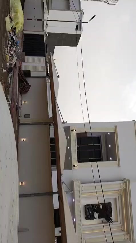 السلام عليكم اخوان أمانة الله الي يريد يشتغل بيته كهرباء خلي يجيب هذا الشخص هو ولده شغلهم درجه اولى وعدهم مخافة الله حتا بالموعد وهم اسعارهم بيه فرق عن السوك وهذا شغله وانت احكم عليه وهذا رقمه***********ابوصلاح الكهربائي
