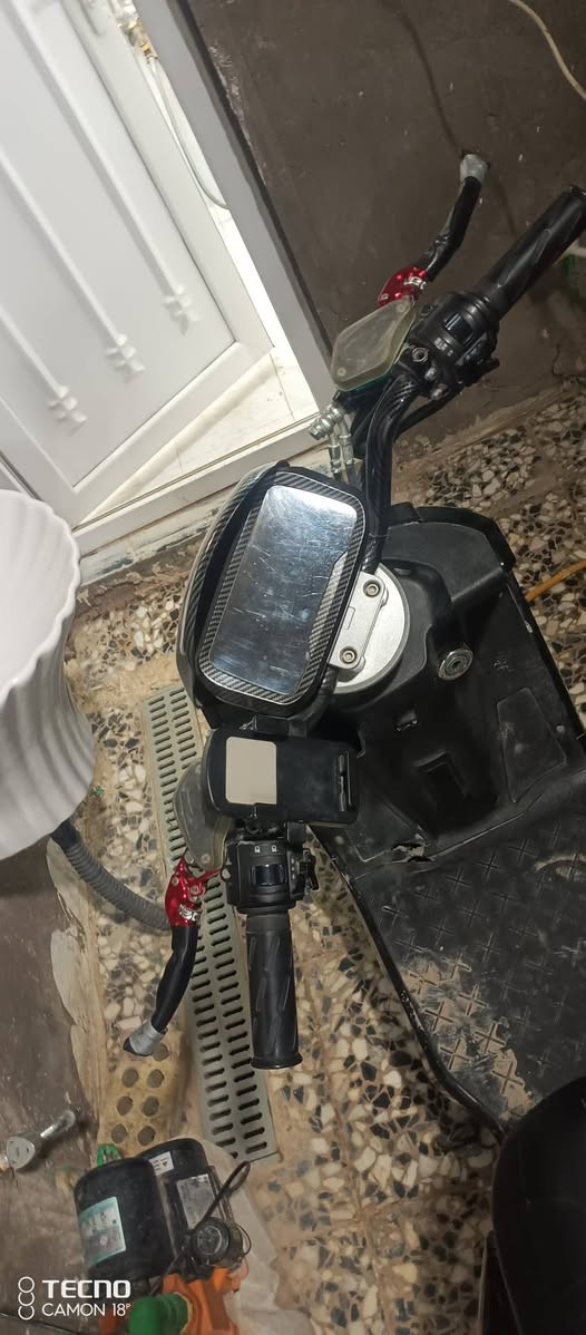 للبيع دراجه شحن 6بطاريات وموا صار من اهواي من أخذته السعر 600وبيه مجال قليل مكان نجف كوفه شارع المعمل الرقم ***********
