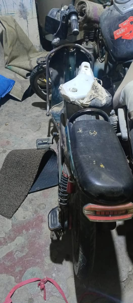 شغال بطريات نضاف كلش سعر 75قفل نقص بس جوزه حالين شغال بدون جوزه وكهربيات كله شغاله مكان كربلاء الحر


**إذا كنت صاحب هذا الإعلان وتريد حذفه لأي سبب، رجاءا أرسل رسالة إلى الدعم الفني**