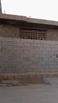 سلام عليكم بيت 100متر هيكل مطبخ صاله ستقبال غرفه نوم صحيات يصلح طابق ثاني بحي العباس النافوره بفرع ‏‪0778 072 9196‬‏
