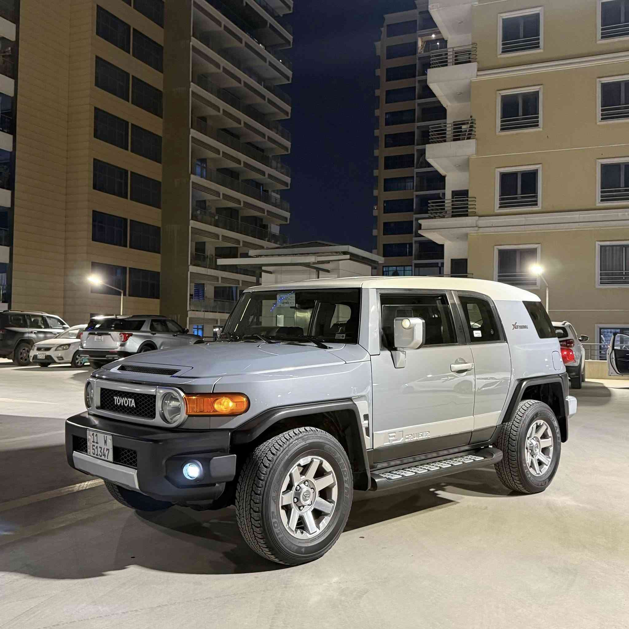 السلام عليكم 

أف حي 

خليجي وكاله 

مكفوله كفاله عامه 

موديل 2018

رقم بغداد 

مكان السياره بغداد 

السعر 

***********
