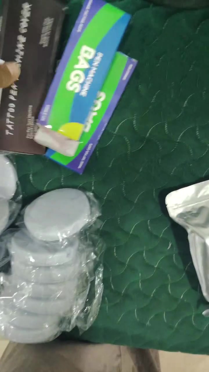 السلام عليكم
ادوات اسنان مثل ماتشوفون بالفديو الي تهمه ينطيني سعر ورحمة الله والديكم


**إذا كنت صاحب هذا الإعلان وتريد حذفه لأي سبب، رجاءا أرسل رسالة إلى الدعم الفني**