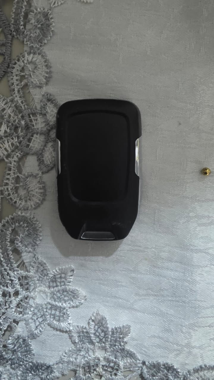 السلام عليكم بصمه جمسي موديل 
2020 جديده 
سعرها 100 وبيها مجال بسيط 
***********
