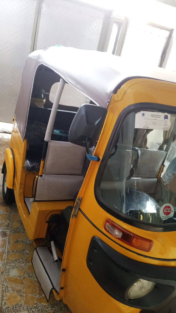 السلام عليكم ورحمة الله وبركاته 
تكتك مديل 2019/الشهر12
امرقمه بسمي  
المكينه مفتوحه كفاله من التبخير والتنقيص 
الكسن مكفول 
التكتك كبل الشارع 
دبلات 3+بوربرينات تخم+سلف اصلي+عنبار اصلي الريسي 
الكتك فقط معمره كاعيات 
السعر 6500وبيهه مجال الطيبين 
العنوان مدينه الصدر 
غير متواجد عل فيس فقط تصال بل خدمه 
رقم الهاتف ***********
