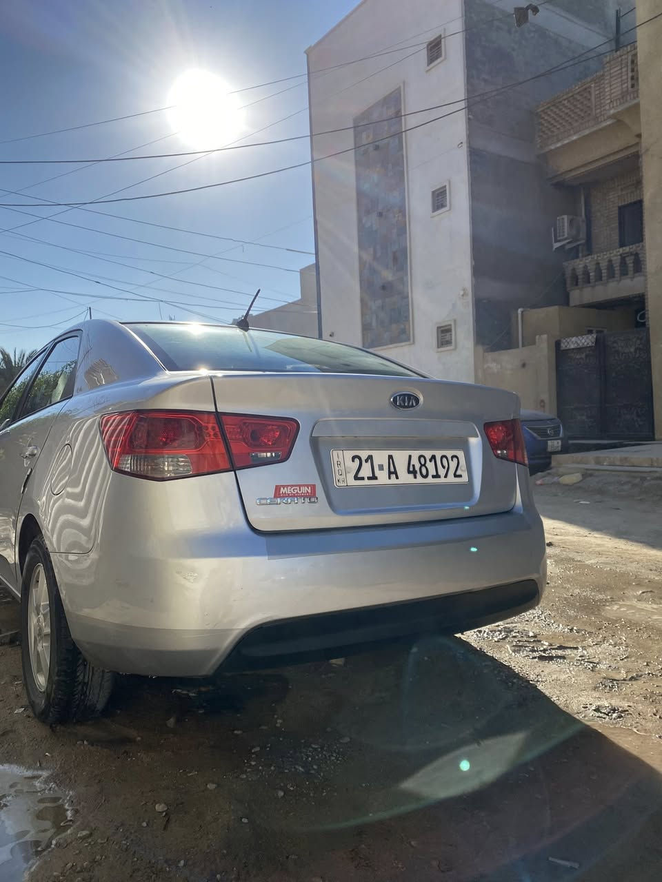 السلام عليكم
للبيع كيا سيراتو 

موديل 2012

السيارة كفاله عامه من الضربه والصبغ 

محرك كير مكفول السيارة مكفوله من كلشي 

جاهزه عله آخر حبايه

تبريد ثلج تدفئة شغاله 

تحكمات ستيرن جهتين 

لايت يصعد وينزل 

السيارة ماشيه 190 الف 

لحد يكول ماشيه هوي لتنسون السيارة 

من 2012 بل شارع 

إذا اكو مراوس بكورلا 2011 او 2012 خل يتصل 

السعر 115 وبيها مجال 

الرقم ***********

واتساب متواجد تنويه بياع شراي مابيع ابيع فقط للجناي 
العنوان بغداد حي الجامعه
