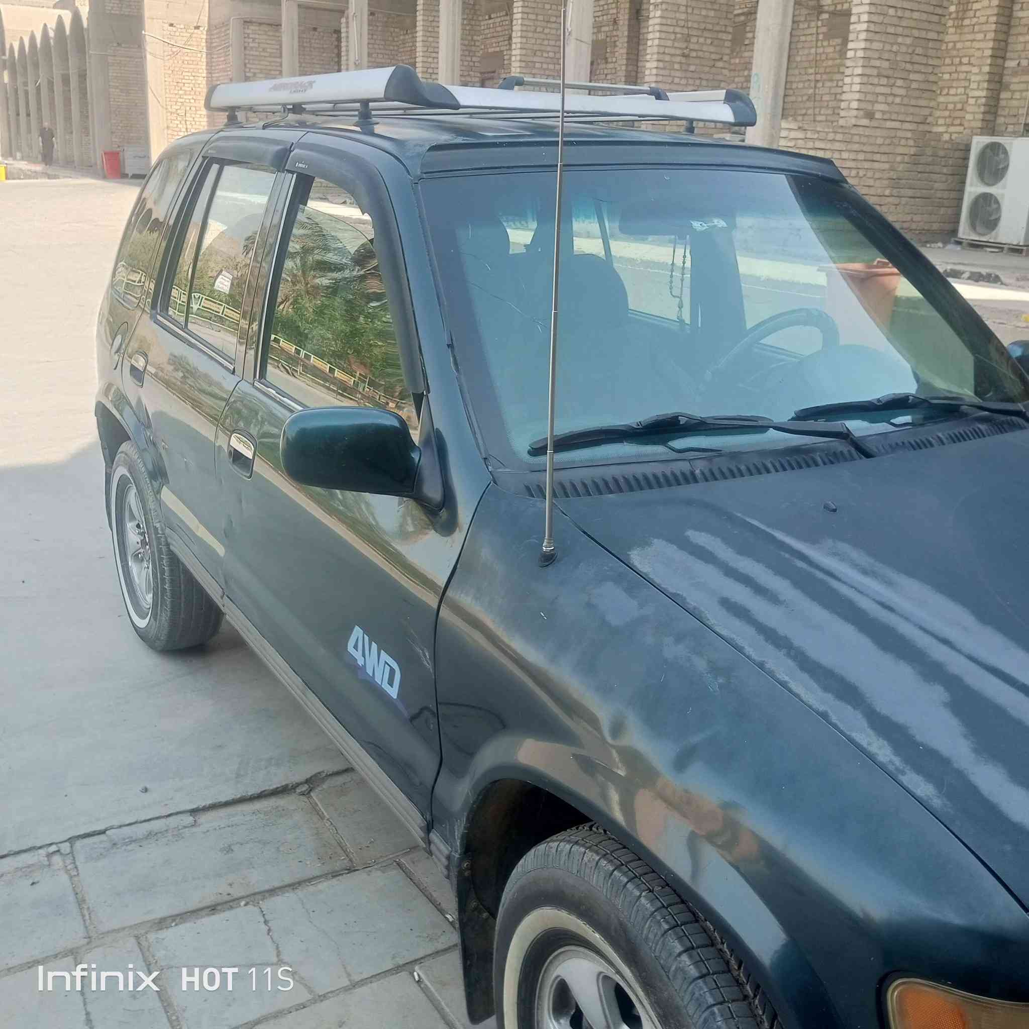 سبورتج موديل 94 سيارة بيها خيط بخار كشر بلادي حلو داخل نظيف 38 وبيها مجال رقم بغداد العنوان قرب شقق ***********بسمايه
