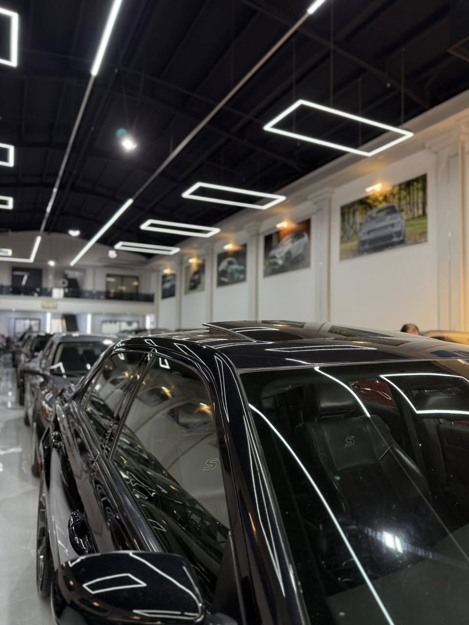 السلام عليكم
الشايب للبيع
2015
300
مواصفات S
فول مواصفات 1/1
مواصفاتها معروفه يمحتاج اذكرهن
السياره مكفولة كفالة عامة من الصبغ بيها مكانين صغار تعديل PDR
عداد المسافة :105الف
السيارة نظيفة وجديد مناقصها برغي 
السعر :225وبيها مجال بسيط
للتواصل والاستفسار الاتصال على الرقم الاتي
***********📞
