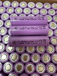 بطارية 18650 • ليثيوم أيون • ليثيوم فوسفات