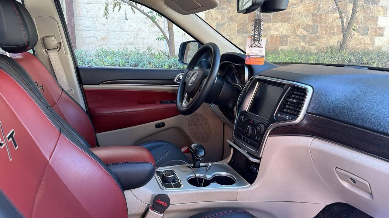 جێب گراند 2014 

بۆ زانینی نرخ
 لایکی پەیج بکە و کۆمێت بکە نرخت پێدەگات 

مەکینەی 5.7 
‎8 بستۆن 
‎162،000کم ڕۆشتووە 
خلیجیە 
فول فولە 
بۆیاخی نییە 
ڕەقەمی بغدایە 

سەیارەکە لە بغدایە 

ژمارەی خاوەنی 
0771 107 47 27 
_______________________________

جیب گراند 2014

لمعرفة السعر
سوِّ لايك للصفحة واكتب تعليق، والسعر يوصلك

مكينة 5.7
8 سلندر
ماشية 162,000 كم
خليجية
فل فول
ما بيها صبغ
رقمها بغداد

السيارة موجودة ببغداد

رقم صاحبها
0771 107 47 27
