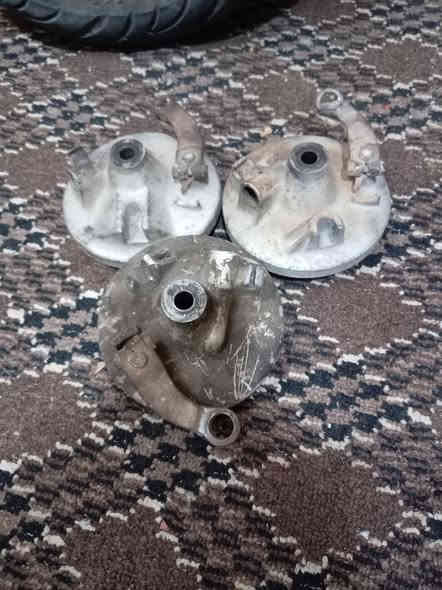 السلام عليكم تايرات كاملات ١٥ الواحد وبي مجال كربلاء خابر ***********
