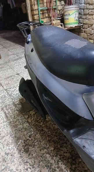 السلام عليكم
دراجه تسع زروف مجفته بس مره وحده ومبدل بيها بس صالنصه دراجه ناعمه وما بيها صوت كفرات بلادي الملاحه مالها بلادي ونضيف نكره سلف السعر 400الف وبيها مجال ان شاء الله للشراي 
موجود واتساب وشريحة ***********
