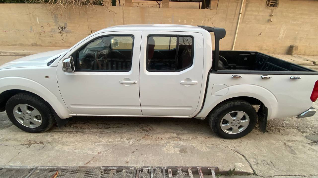 نيفارا 2009 سنويه رقم جديد سياره مابيها صبغ بس بيها 3مكانت بارد موضح بل الصور كير محرك شرط اربع تايرات جديد السياره مابيها مصرف بطاقة بانزين بيها مكاني كركوك 
***********
***********
