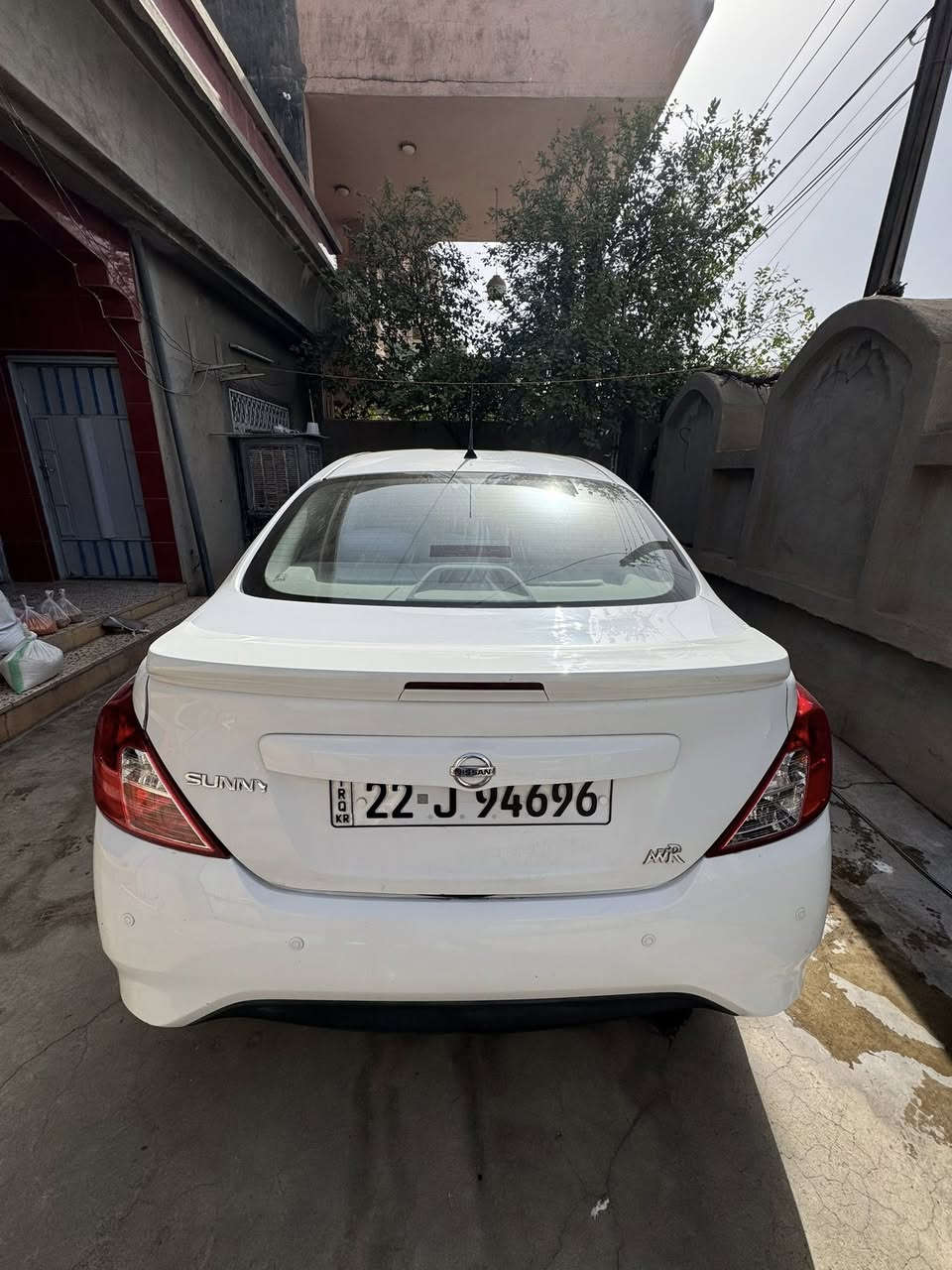 نيسان سني هندي موديل ٢٠٢٣ 
سنويه بسمي جديد 
بيها دفتر بنزين 
سونر موجود بصوره 
شاشه ايباد و كامره داشكام و حساس
سعر ١١٩ بيها مجال 
***********
