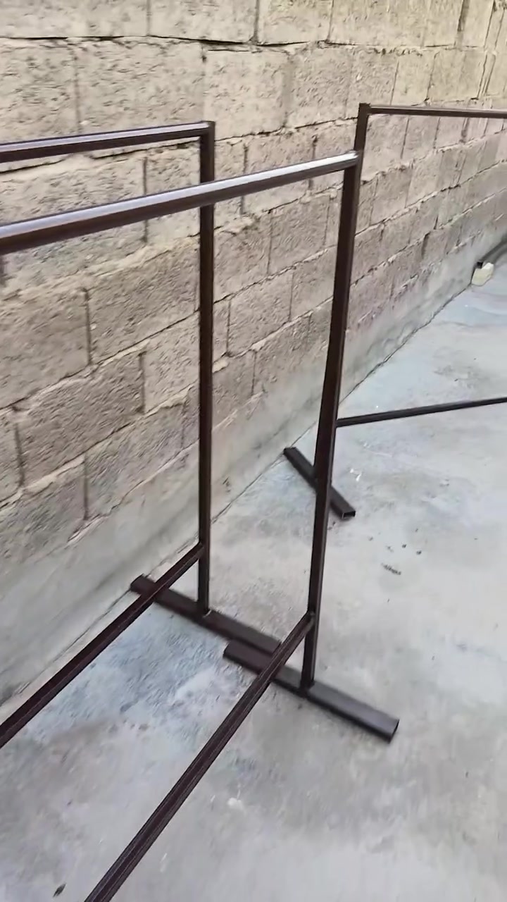 عمل ستاند ملابس 
وعمل كافة الحدادة
***********
