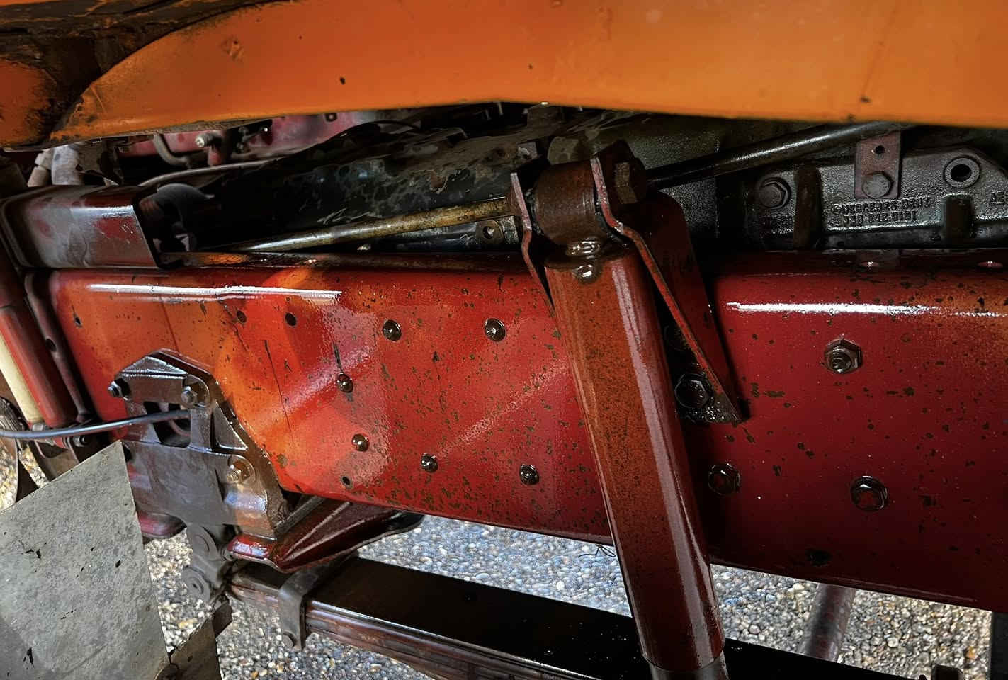 سلام عليكم قجمة موديل 80 بلاديه رقم بغداد شاصي مكفول بدي ألماني كير ومحرك جديد
‭*********** 

***********
