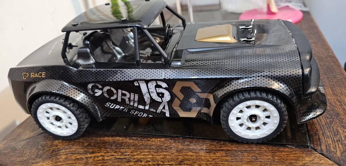 متوفر . قياس ١/١٦ برش
جديده مع كامل اغراضها
طخم تاير ويل اسبانه شاحنه


**إذا كنت صاحب هذا الإعلان وتريد حذفه لأي سبب، رجاءا أرسل رسالة إلى الدعم الفني**