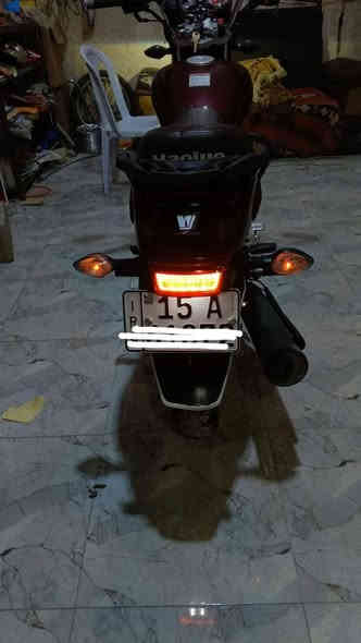 السلام عليكم 
للبيع هاوجي هارلي موديل 2023 مسجل لوحة انكليزي وكامل بعده اخو جديد ماشي 4الف فقط نظافة كما موضح بالصور 
السعر 2650 وبي مجال المكان عانه الاستفسار ***********
