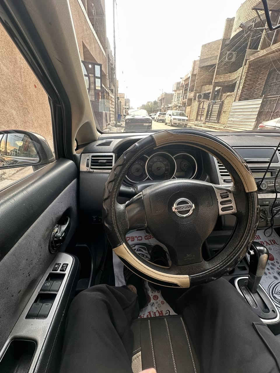 نيسان فيرسا 2009
-كير ومكينة نظيفات اكفلهن
-تبريد شغال/متحمة بالصيف مداريهة من هاي الناحية
-جداً اقتصادية بالبانزين
سيارة تخدمك فوراً بدون صرف ميكانيك

-مناسبة لشخص يريدهة استخدام يومي او يشتغل بيهة 
او للي يريد سيارة رخيصة تمشي امورة

-مصبوغة عام تحتاج شغل تجميلي بسيط(الدعامية الخلفية بس تتكعد)

عليهة 250 غرامة تنزل من سعرهة

السعر المطلوب 67 ورقة قابل للتفاوض 
مكاني بغداد الغزالية

***********
