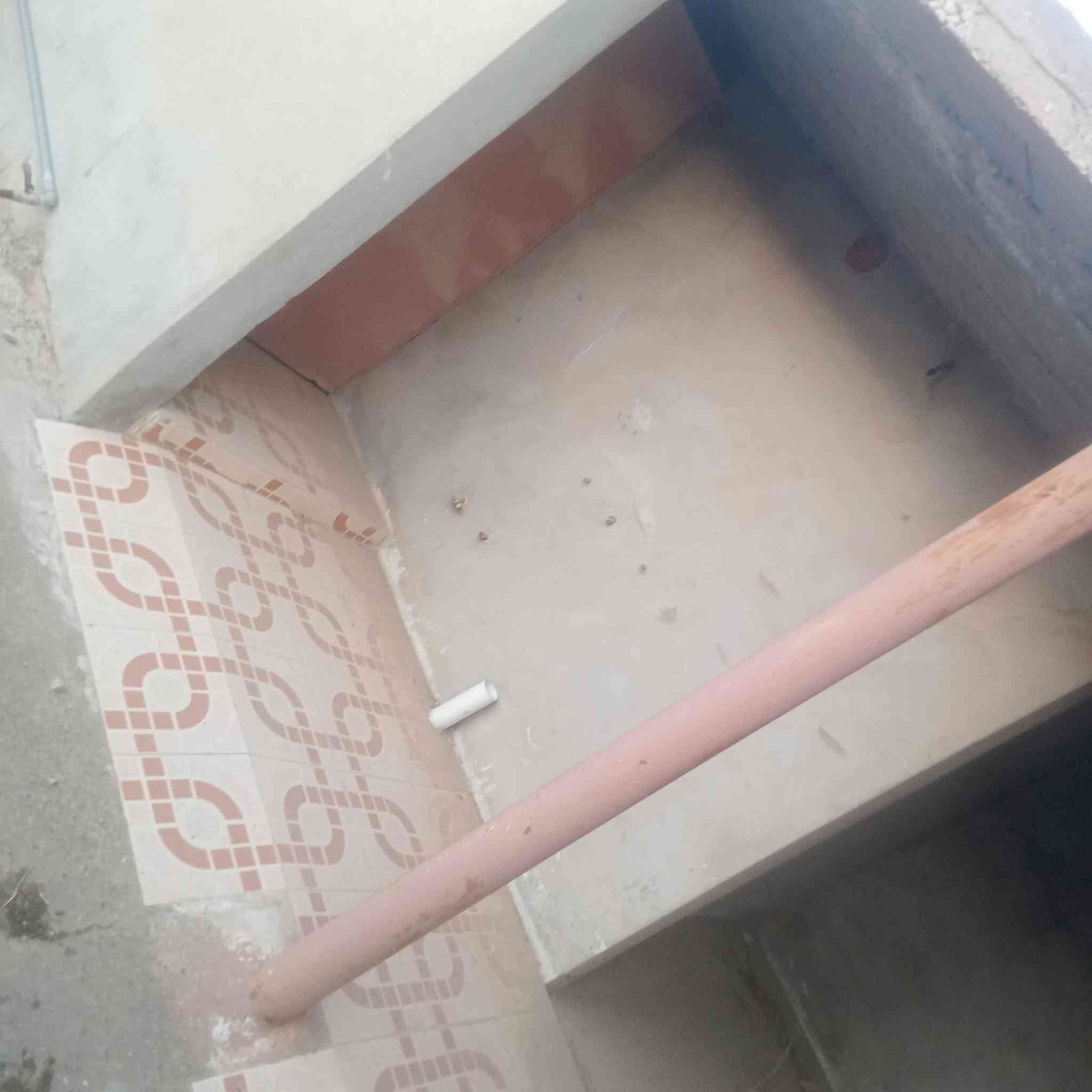 بيت للبيع مساحة 300 متر مع بستان خلف مجمع مزارع وخلف معمل جبس سابق استفسار اتصال برقم ***********
