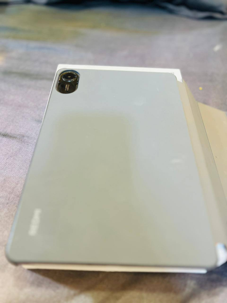 ايباد شاومي 
ذاكره 128
كامل الملحقات 
زلغ ما بيه نضيف كلش
ما داخل تصليح
سعره 175 قفل 
عنواني كربلاء شهداء الموظفين 
***********
جديد جداً
