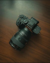 للبيع سوني a7iv نضافة 100%  ملحقات كاملة شتر 7k  � نوع الكاميرا: كامير...