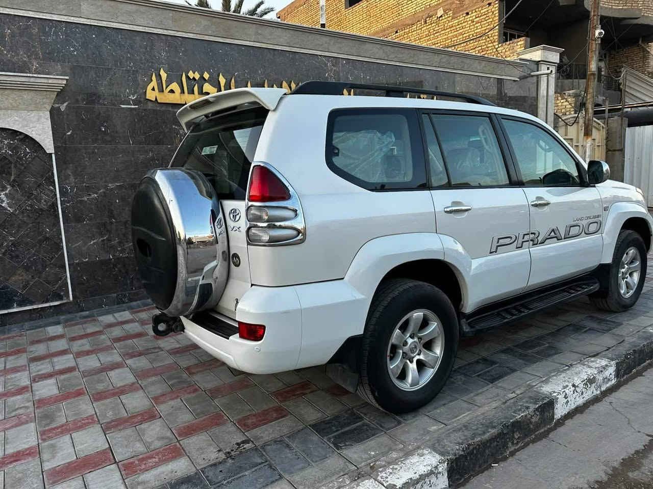 السلام عليكم
برادو 2007خليجي مكفولة كفالة عامة ماعدا بيه تكحيل كرت بل جاملغ الخلفي السونار داخل المنشور6سلندر مكينة وكير مامفتوحات رقم بغداد الدولي ماشيه 130 الف تخم تاير حدادية تبريد سيارة اي نواقص مابيه جديدة جدا مكان السيارة بغداد الرصافة *********** السعر 175 وبيه مجال بسيط
