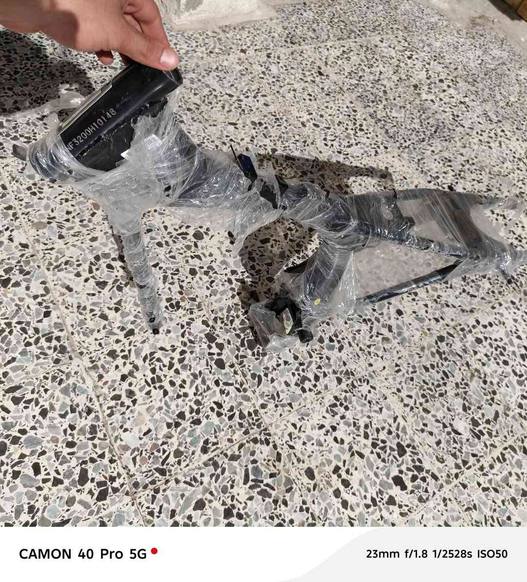 شاصي الكصبه الرفيعه بدون اوراق 2026 ما مشدود على اي دراجه بعده بلتغليف ماله السعر 160 وبي مجال ***********
