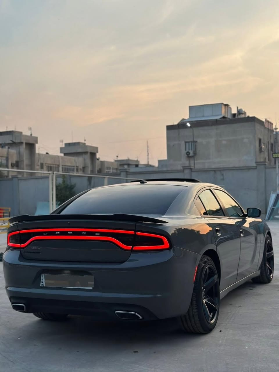 جارجر 2017 SXT كلين تايتل السياره حيل جديدة وحلوه بدون صبغ حتى دعاميات بدون صبغ السياره جنت محدثها GT بنيد ودعاميات وهسه رجعت السياره ع بلاد يعني بنيدها ودعاميتها نفسهن 

العداد / 57000 ميل 
محرك / V6 3600

✅مواصفات 

شاشة. /سلايت /كشن تدفئة
بصمة/تشغيل عن بعد  /تحكمات ستيرن 
شفتات ستيرن / كشن حضن 

وياقي مواصفات ل SXT المعروفه سياره دينار متصرف عليها جاهزة من كل نواحي 
رقم دهوك تحويل ثاني يوم 

مكان سياره بغداد زيونة 

للاتصال 
***********
