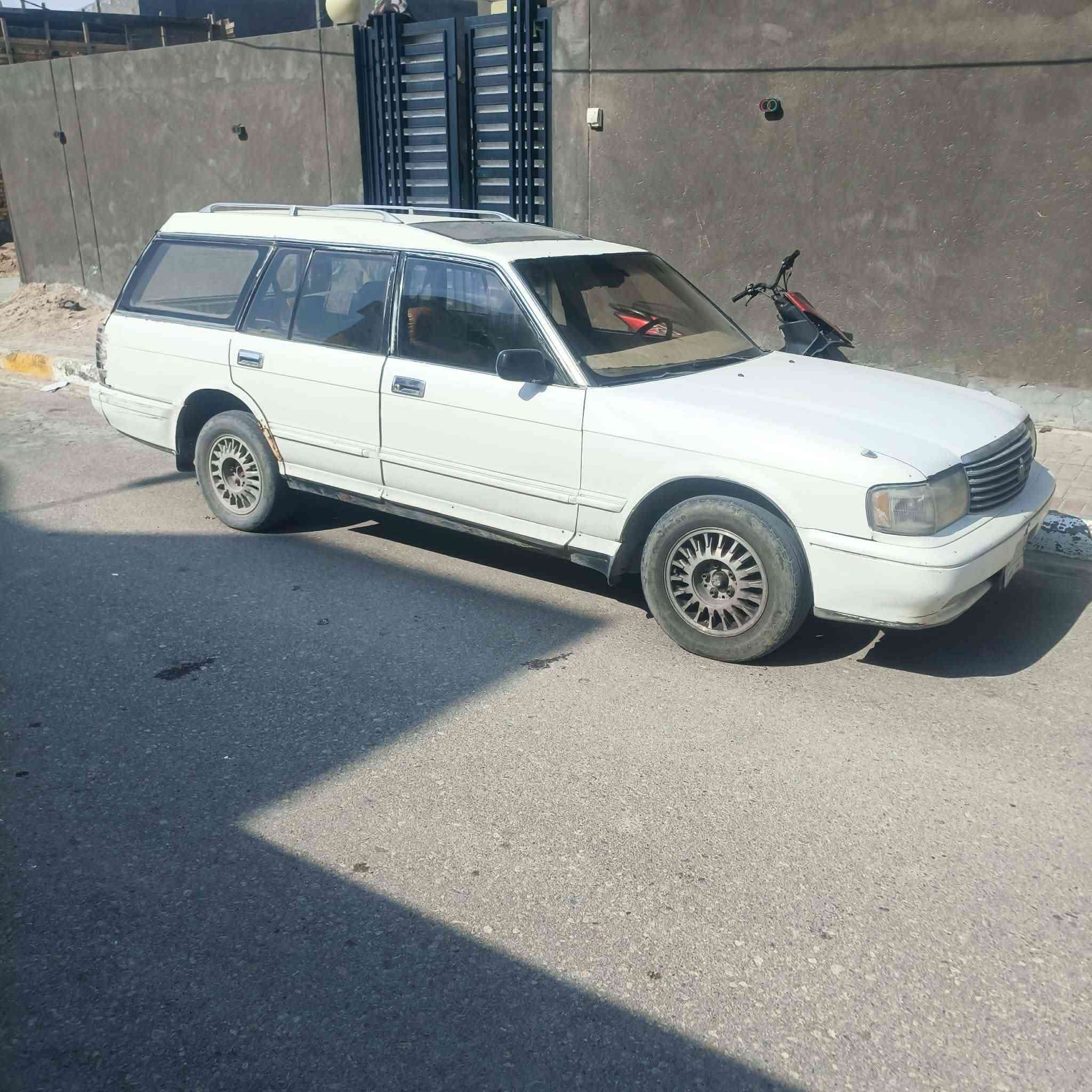 للبيع سيارة نوع ارنب ستيشن موديل 1991  كير ومحرك ففتي التبريد عوز بس غاز مكفولئ  ما بيها كل ضربة السعر 50 مكلف بالنشر الاتصال على الرقم ***********
