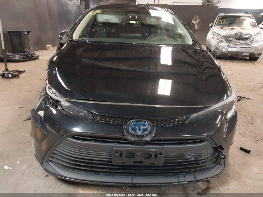 السلام عليكم
كورلا موديل ٢٤ LEهايبرد بدون ايرباك بدون لغد بدون شاصي  بيها ٥ قطع صبغ صور الحادث بالمنشور السياره جاهزه ع اخر حبايه 
مكانها بغداد الدوره السعر المطلوب 135 
هاتف ***********
