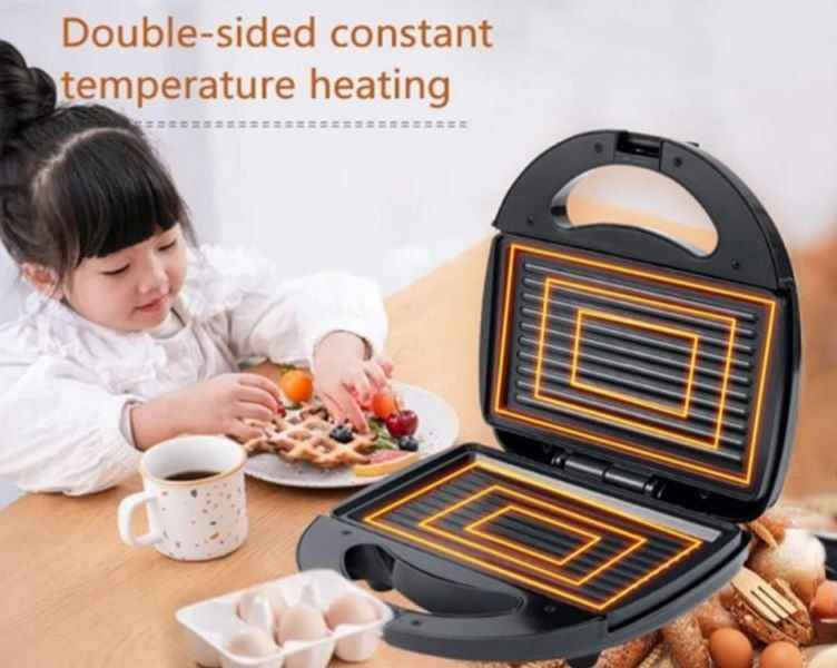 ‏ كابسة صاج كهربائية RAF 
درجة اولى من شركة راف الالمانية🇩🇪
RAF Sandwich Maker
كابسة صاج وساندويش من شركة راف العالمية الحجم الصغير بقوة 850 واط، مما يوفر تسخينًا فعالًا وسريعًا لتحضير الساندويشات في بضع دقائق فقط. تضمن الطاقة العالية تحميصًا متساويًا وشاملًا،

✅ تمتاز بـ:   
-أداء عالي و تسخين سريع
-صفائح مغطاة بطبقة مقاومة للإلتصاق    
-ضوئين إشارة لحالة التشغيل والإطفاء 
-تفتح بزاوية 90 درجة مما يمنح الراحة والسهولة اثناء الاستخدام 
- قفل أمان للحماية اثناء التشغيل
- الطاقة: 850 واط.
- الأبعاد: ارتفاع 27 سم، طول 29 سم، عرض 29 سم.
-سهلة التنظيف والاستخدام
-تسخين من الطرفين الاعلى والاسفل
⚠️لا نتعامل مع المناشئ الرديئة اطلاقاً بل نتعامل مع الماركات العالمية وذات الجودة الممتازة
#الاصلي المنشأ الماني 🇩🇪 💯
السعر 20 الف 
🚘يوجد خدمة توصيل لجميع محافظات العراق ٤ الاف🚘 الرمادي, الأنبار


**إذا كنت صاحب هذا الإعلان وتريد حذفه لأي سبب، رجاءا أرسل رسالة إلى الدعم الفني**