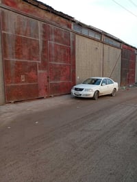 جملون للايجار المساحة ١٠٠٠م  الوجه ٤٠ يحتوي على بابين والنزال ٢٥  المو...