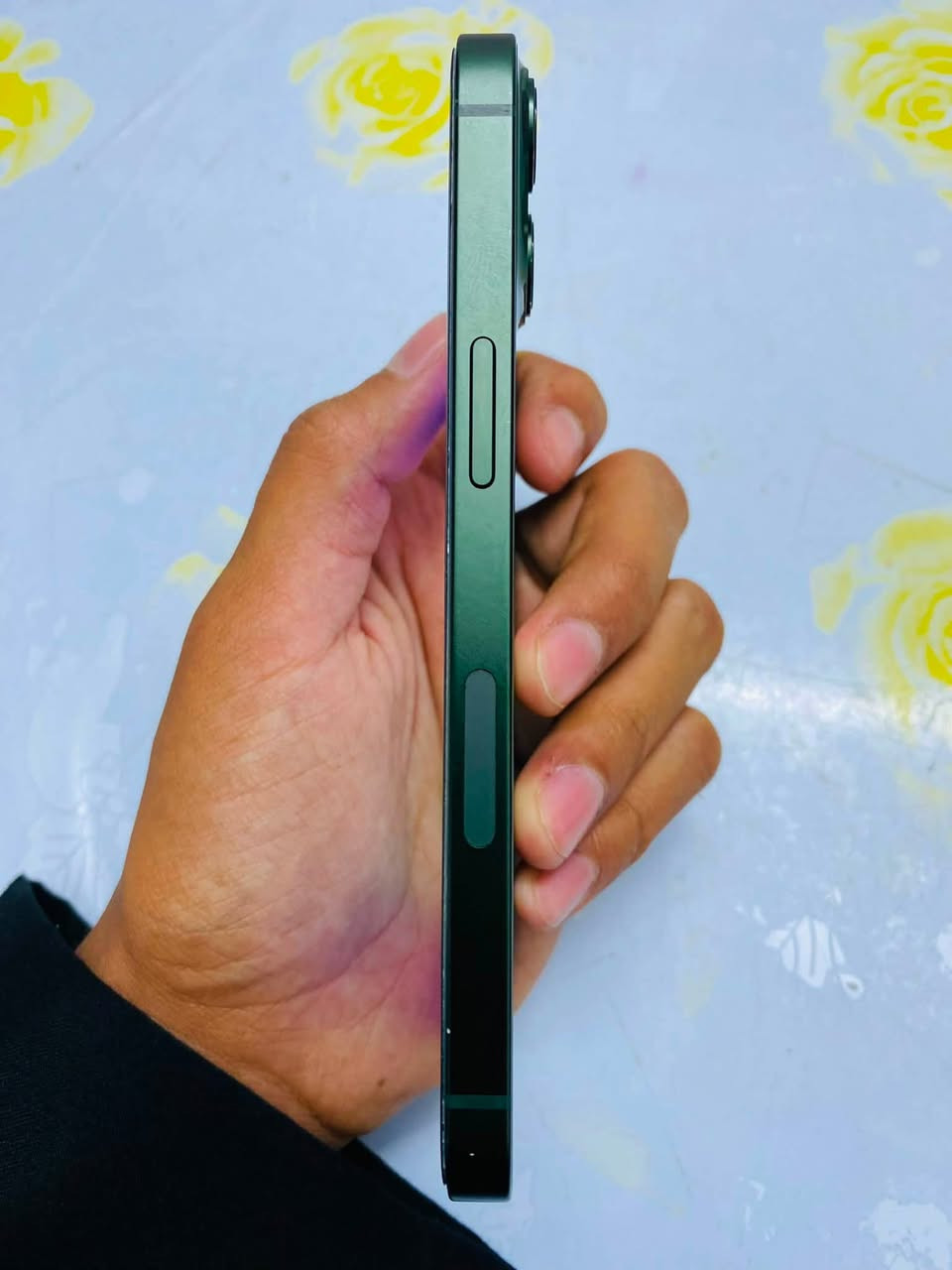 📱 للبيع:  عادي iPhone13    – ذاكرة128GB

🔹 الجهاز: نظيف من الخارج، لون أنيق (زيتوني ).

🔹 البطارية: (82 %).

🔹 كلشي شغال طبيعي.

💰 السعر:440   بي مجال .

📍 الموقع: (كربلاء القادسيه ).

📞 للتواصل:خاص او اتصال 
 (*********** )
