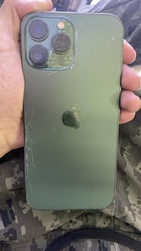 13 برو ماكس ذاكرة 256 بطاريه 95  ضهر مكسور ومبدل شاشه تجاري نوعيه hd ب...