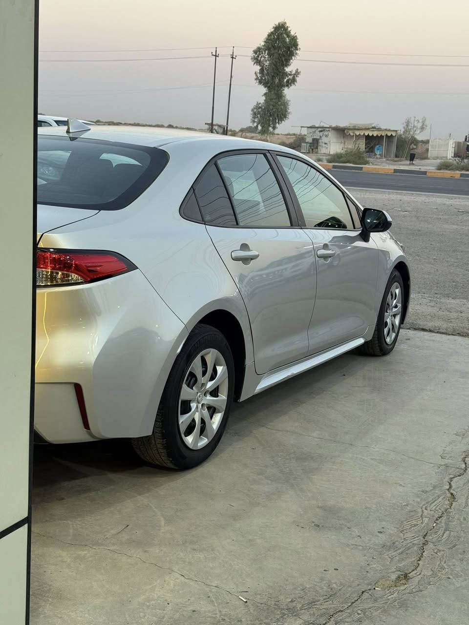 السلام عليكم كورلا موديل 2023 دخول جديد رقم جديد حادث
وسونار موجود ورقم الشاصي بالمنشور بس بنيد بدون وبيه بامريكا هذا بالجاملوغ الخلفي الداير والباب اي دواخل مابيه بيه ارباك استيرن السعر 145 مجال قليل ***********
