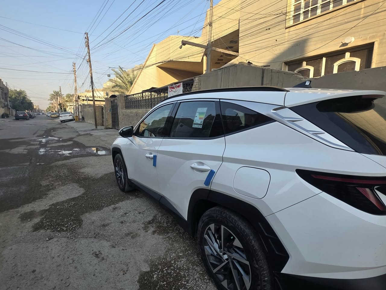 السلام عليكم  توكسان خليجي 2024 ضمان شركت القلم الكيه موتورس موقعه في النهضه السياره ماشيه 33 الف والسعر 195.  ***********
