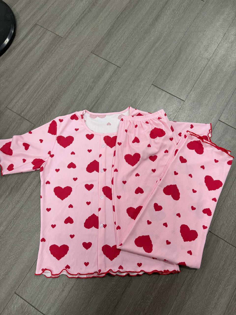 تراك قطني درجه اولى 
قياسات حقيقيه 👍
M_L-xl-2xl
السعر ب12


**إذا كنت صاحب هذا الإعلان وتريد حذفه لأي سبب، رجاءا أرسل رسالة إلى الدعم الفني**