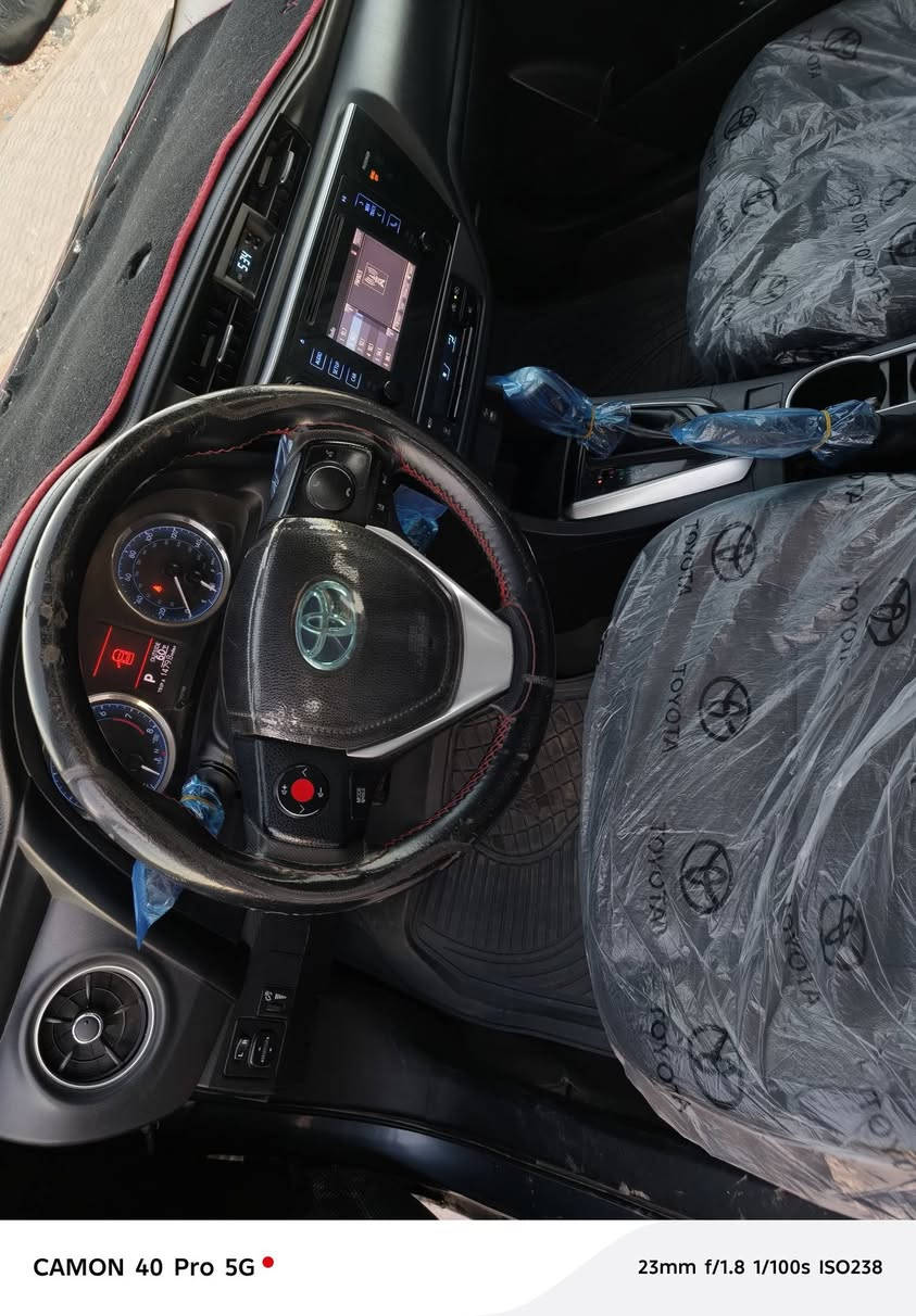 كورولا موديل 2017 شرطه تحويل سنويه ما ساقطه الى 28 ثلاث قطع بدون دواخل غير محرك شرطد السعر الخاص***********/***********
